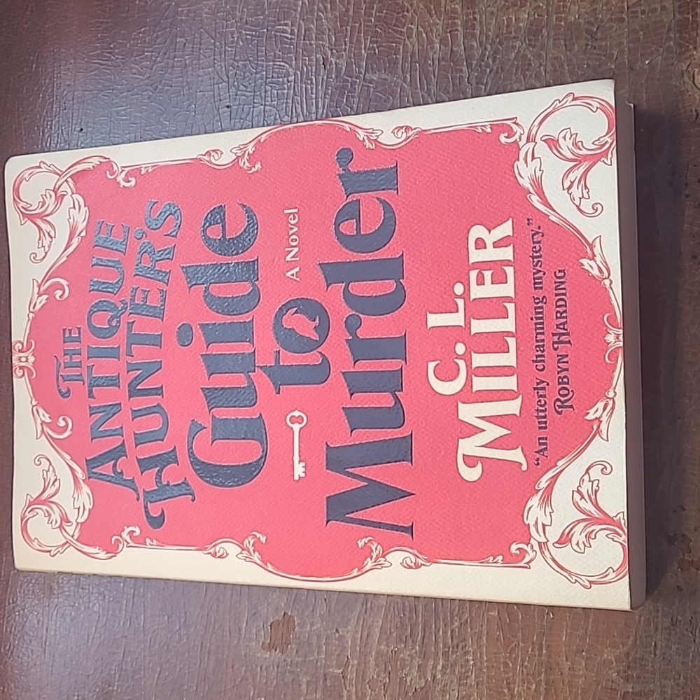 The Antique Hunters Guide to Murder Book